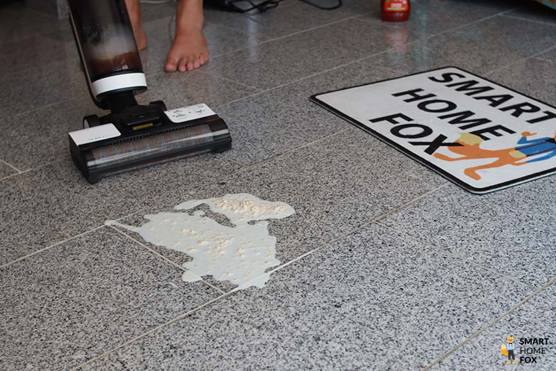 Tineco Wischsauger für feuchten Schmutz.